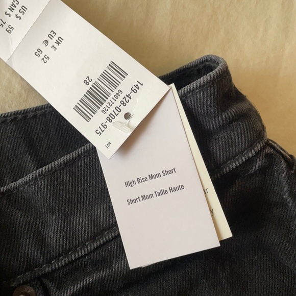 Abercrombie Curve Love High Rise Mom Shorts - Picture 5 of 5